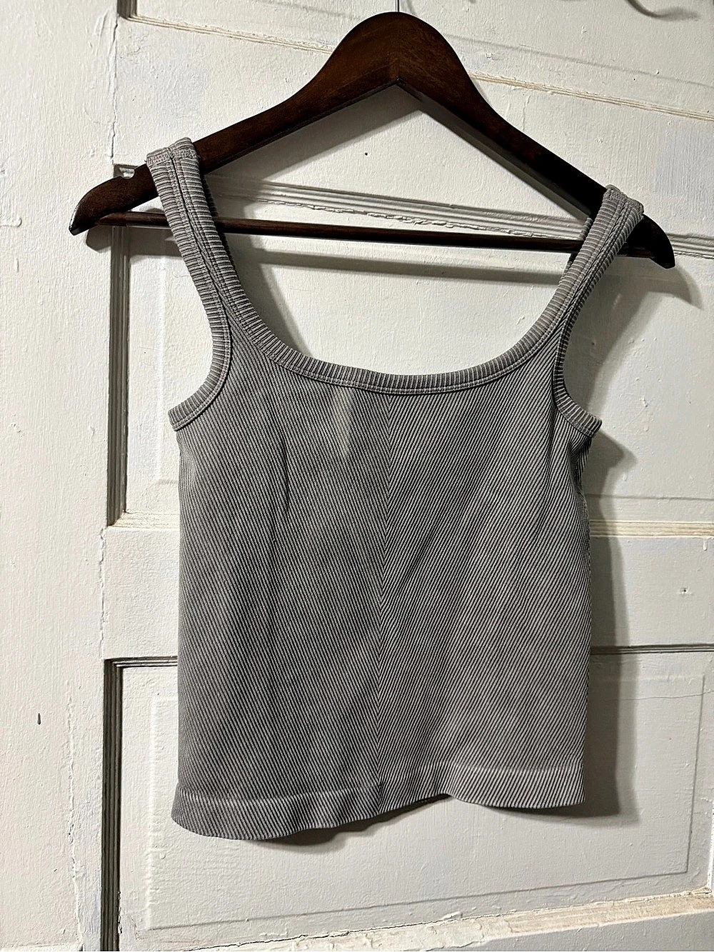 Ribbed Tank Top in Gray Like New